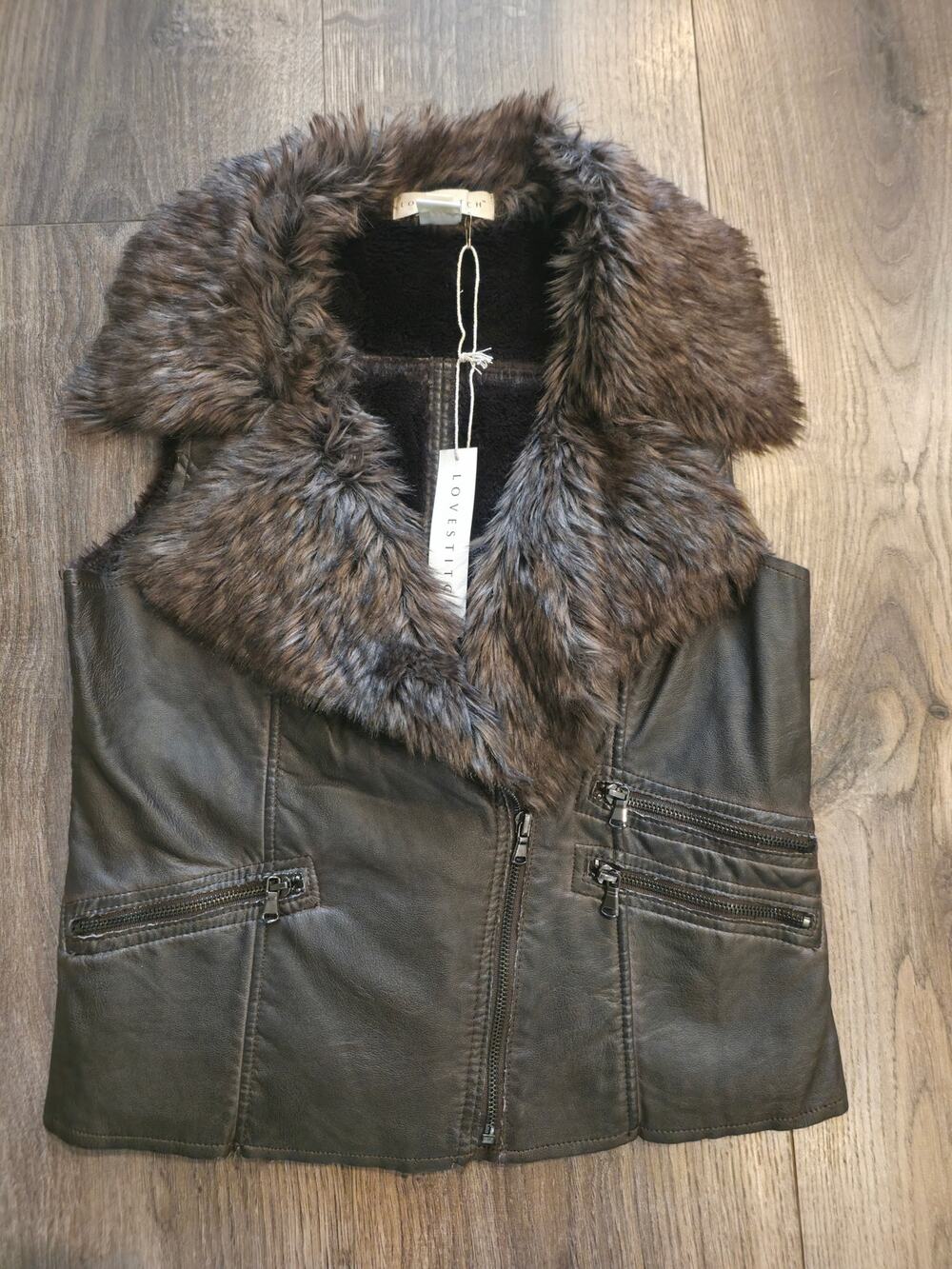 NWT Lovestitch Faux Leather & Plush Faux Fur Vest Size M Moto Style IMP-20202